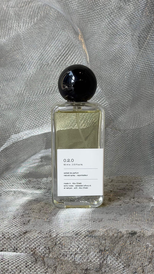 020 eau de parfum bottle Echo Notes minimalist ambroxan fragrance