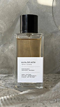Aura del Arte by Echo Notes Oriental Woody Powdery fragrance with Black Vanilla Husk, Cashmirwood, Leather, and Heliotrope