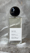 Hacivat eau de parfum bottle Echo Notes chypre fragrance