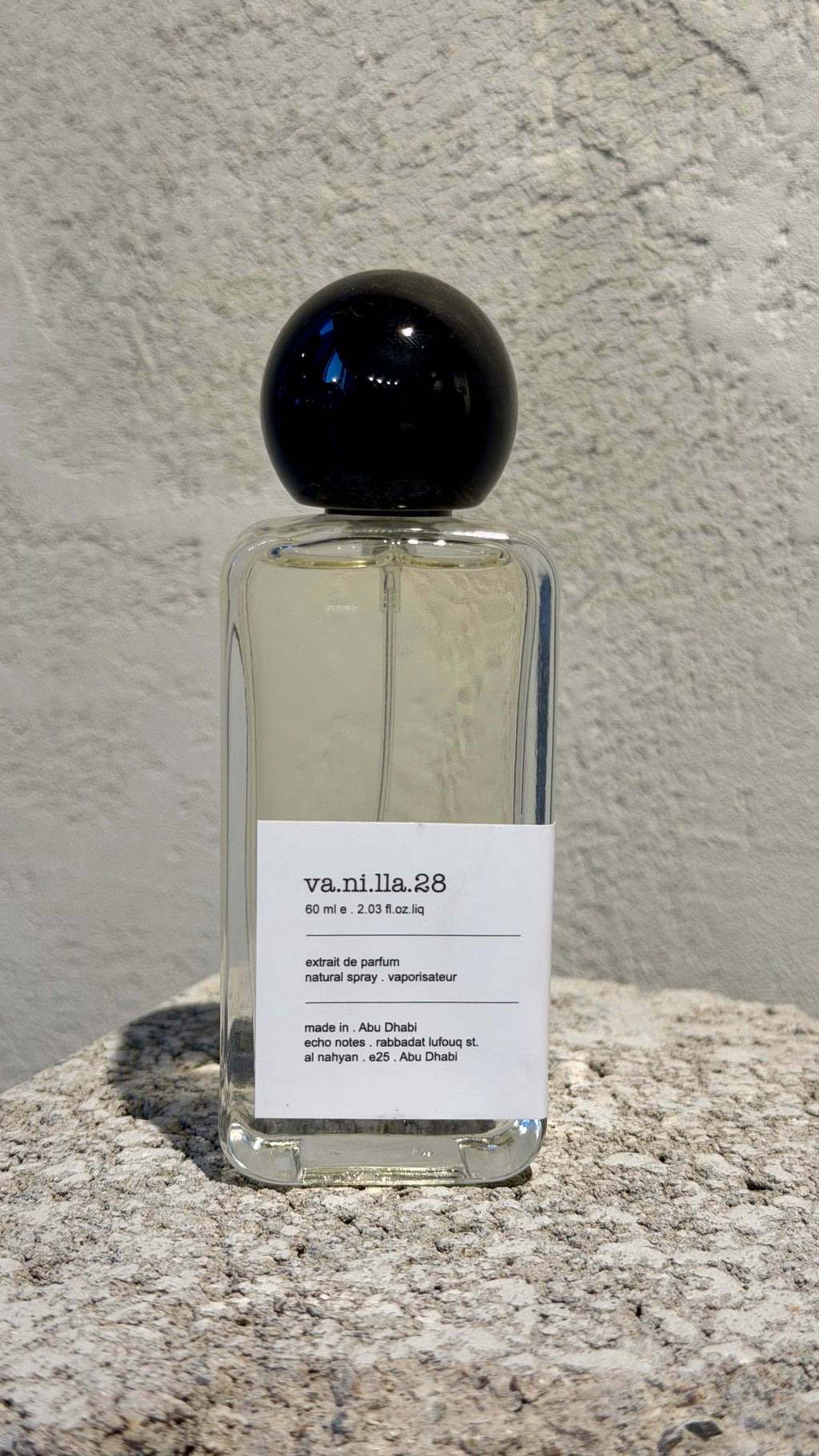 Vanilla 28 perfume by Echo Notes Laboratory Perfumes, close-up detail