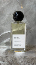 Azaran eau de parfum bottle. Echo Notes oriental woody fragrance