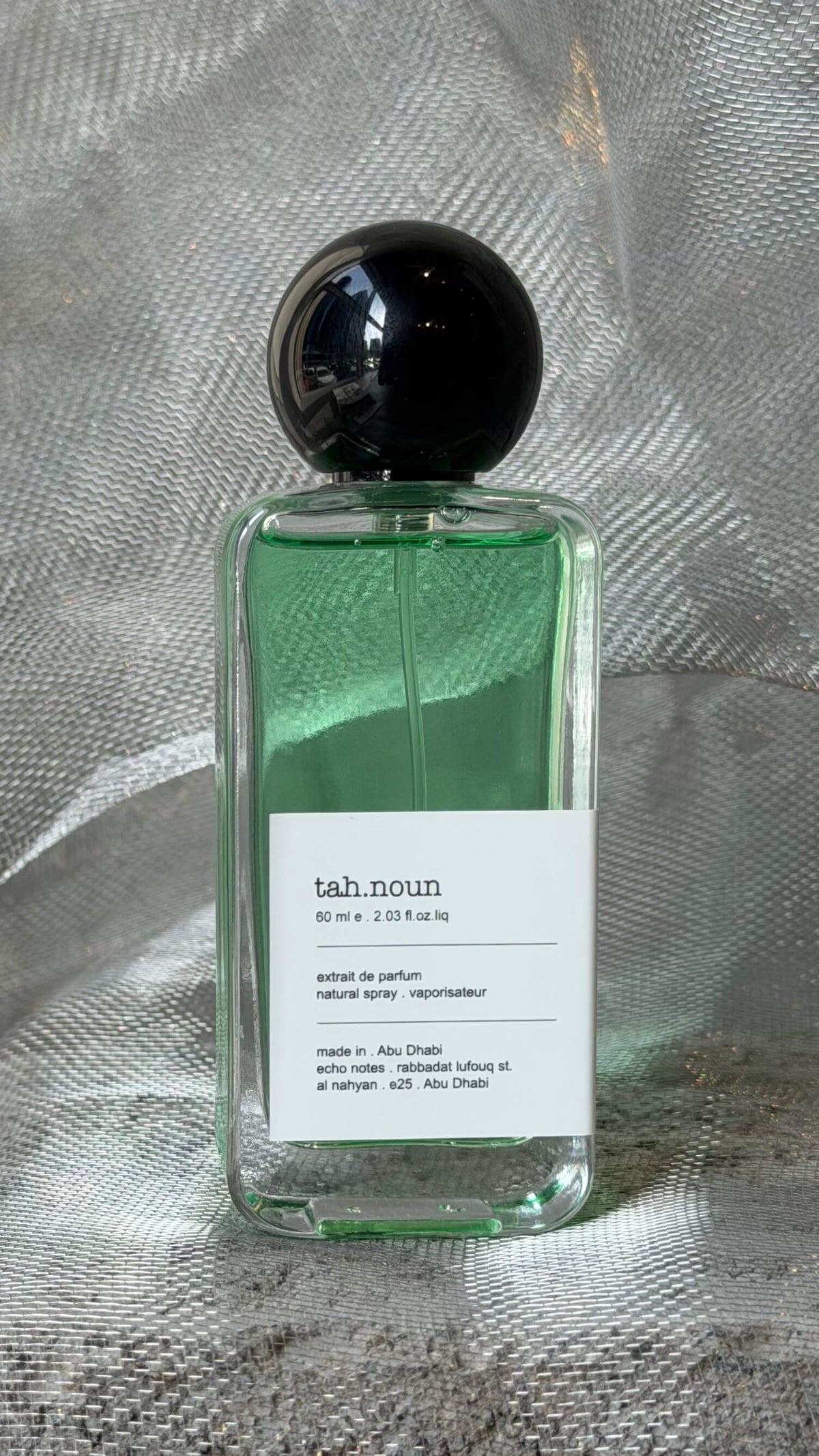 tahnoun Exceptional eau de parfum bottle Echo Notes fresh aromatic fragrance